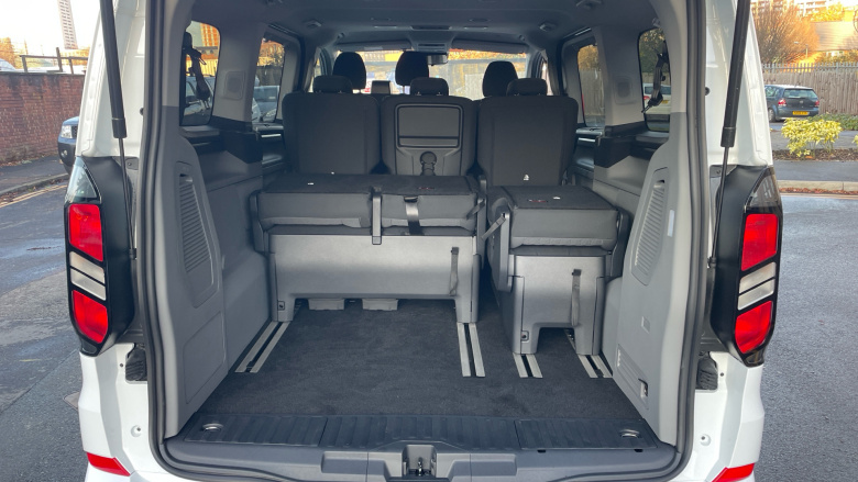 Ford Tourneo Custom 320 L1 Diesel Fwd 2.0 EcoBlue 136ps H1 Titanium 8 seater Auto